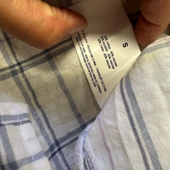 Loose top size small - Picture 3 of 4